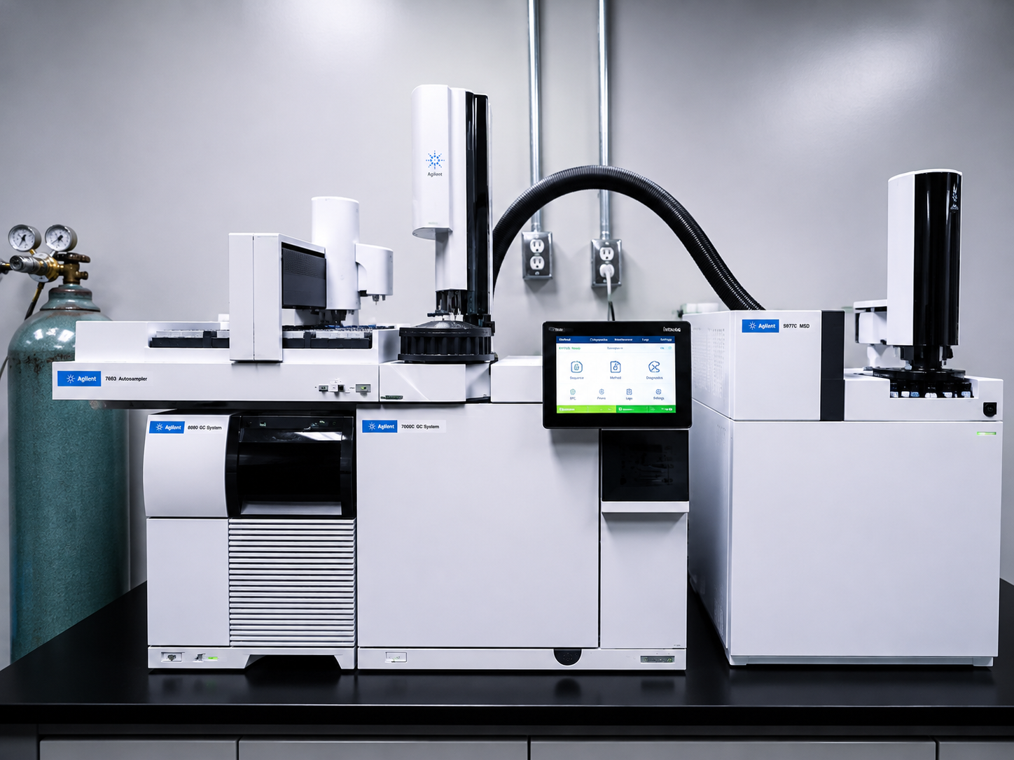 Teleios GC-MS and GC-FID gas chromatography system with autosampler in the laboratory